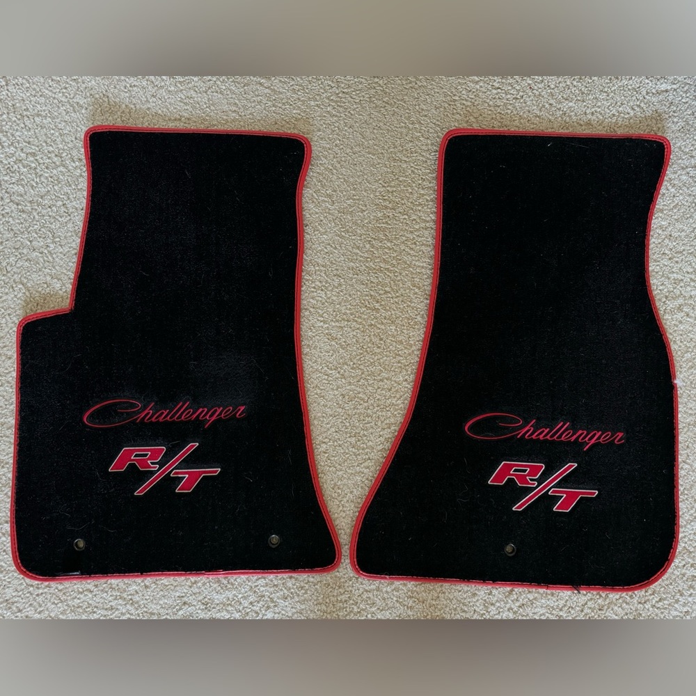 Dodge challenger car matt , colour is black and red, really good quality